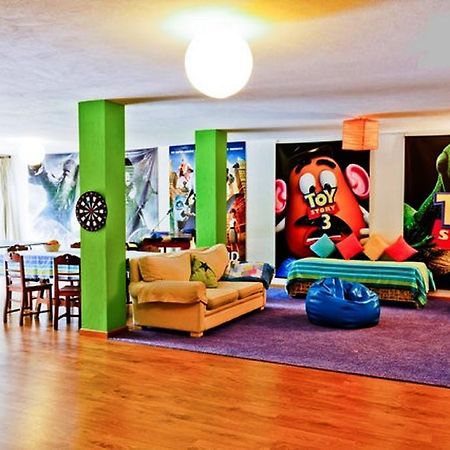 Coloured Studio Фару Номер фото