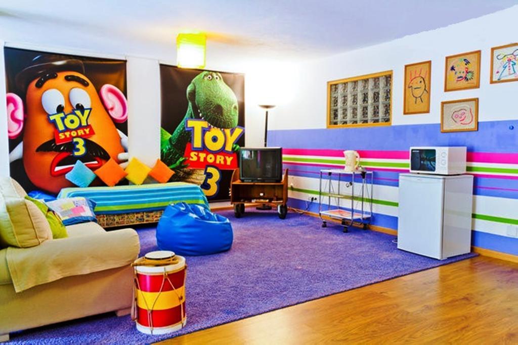 Coloured Studio Фару Номер фото